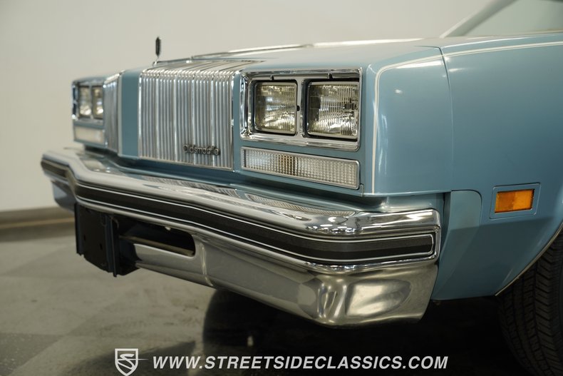 Oldsmobile-Cutlass-1976-Horizon-Blue-Blue-26