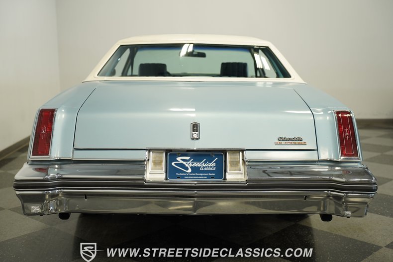 Oldsmobile-Cutlass-1976-Horizon-Blue-Blue-29
