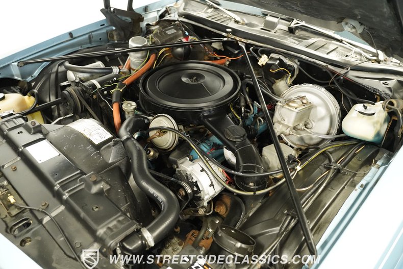 Oldsmobile-Cutlass-1976-Horizon-Blue-Blue-32