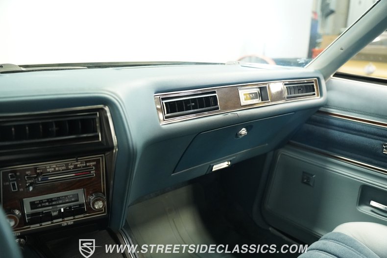 Oldsmobile-Cutlass-1976-Horizon-Blue-Blue-45