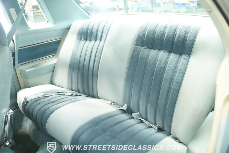 Oldsmobile-Cutlass-1976-Horizon-Blue-Blue-47