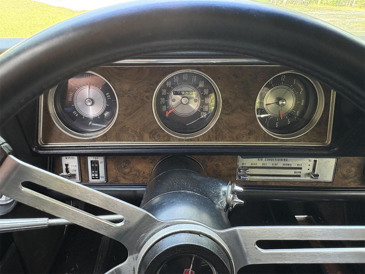 Oldsmobile-Cutlass-supreme-1970-Blue-Black-12