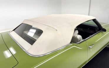 Oldsmobile-Cutlass-supreme-1971-Lime-White-1