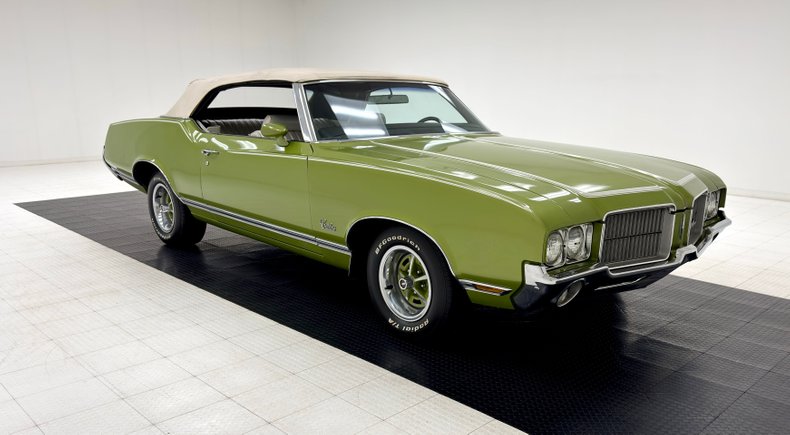 Oldsmobile-Cutlass-supreme-1971-Lime-White-12