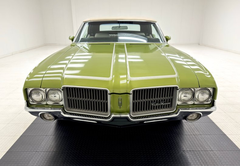 Oldsmobile-Cutlass-supreme-1971-Lime-White-13