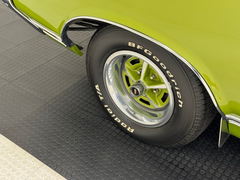 Oldsmobile-Cutlass-supreme-1971-Lime-White-16