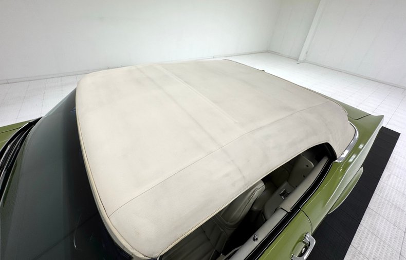 Oldsmobile-Cutlass-supreme-1971-Lime-White-19