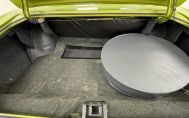 Oldsmobile-Cutlass-supreme-1971-Lime-White-29