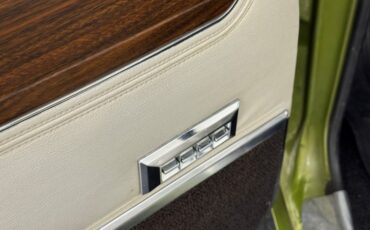 Oldsmobile-Cutlass-supreme-1971-Lime-White-32