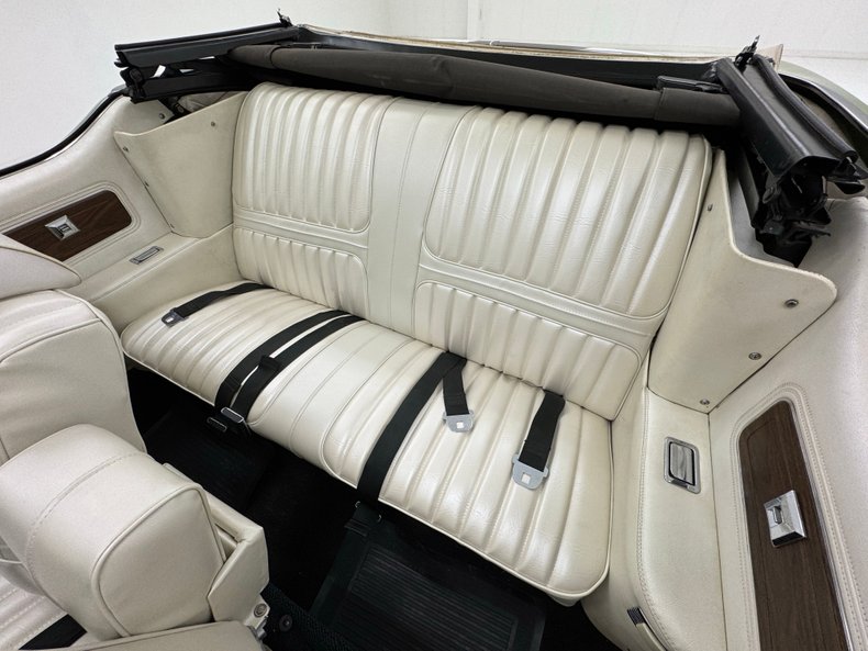 Oldsmobile-Cutlass-supreme-1971-Lime-White-36