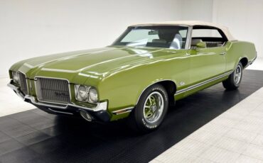 Oldsmobile-Cutlass-supreme-1971-Lime-White-5