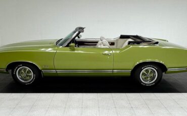 Oldsmobile-Cutlass-supreme-1971-Lime-White-6