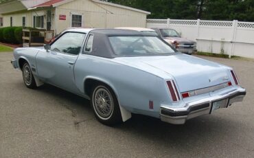 Oldsmobile-Cutlass-supreme-1975-Blue-Blue