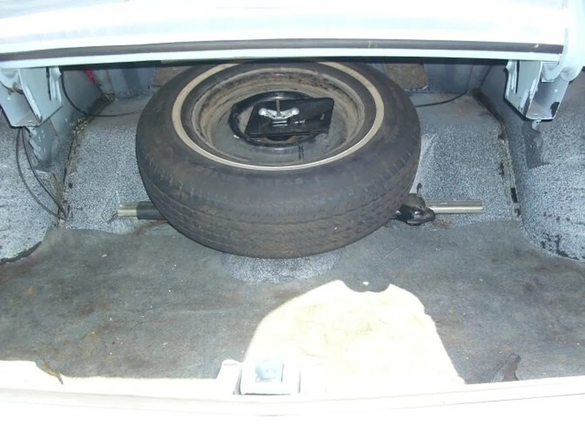 Oldsmobile-Cutlass-supreme-1975-Blue-Blue-9