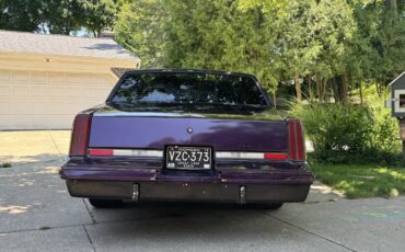 Oldsmobile-Cutlass-supreme-1982-1