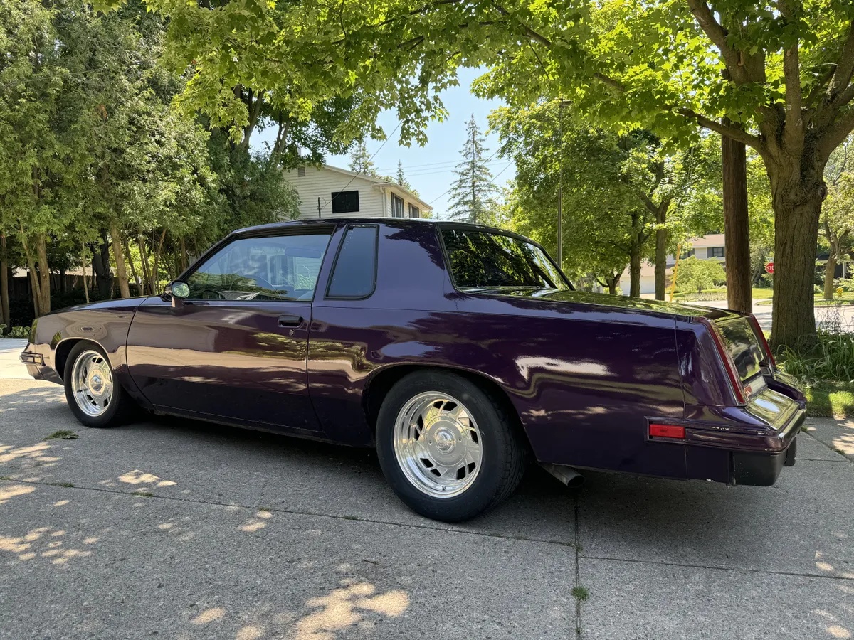 Oldsmobile-Cutlass-supreme-1982-5