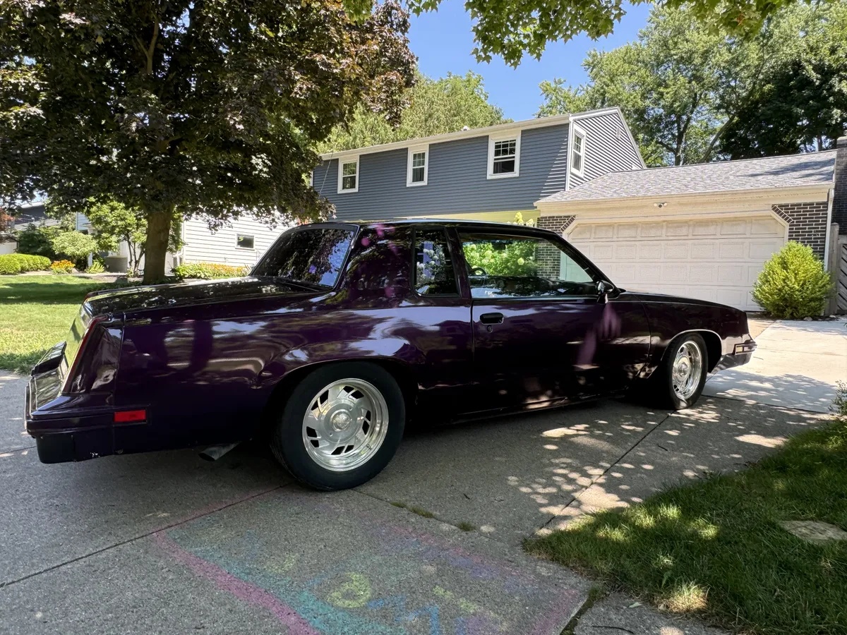 Oldsmobile-Cutlass-supreme-1982-6