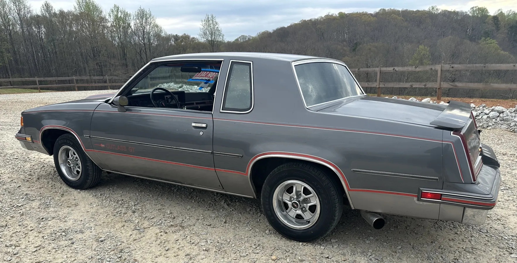 Oldsmobile-Cutlass-supreme-1988-Grey-Burgundy-1