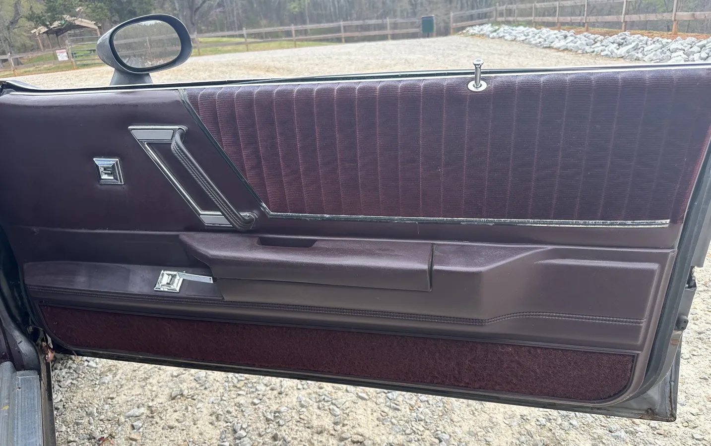Oldsmobile-Cutlass-supreme-1988-Grey-Burgundy-10