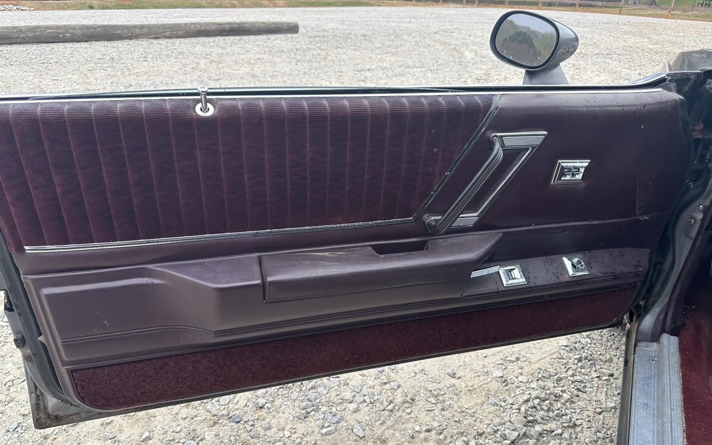 Oldsmobile-Cutlass-supreme-1988-Grey-Burgundy-8