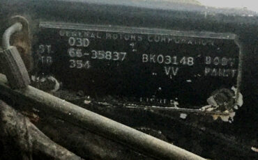 Oldsmobile-Delta-88-Holiday-Coupe-1966-Coupe-16