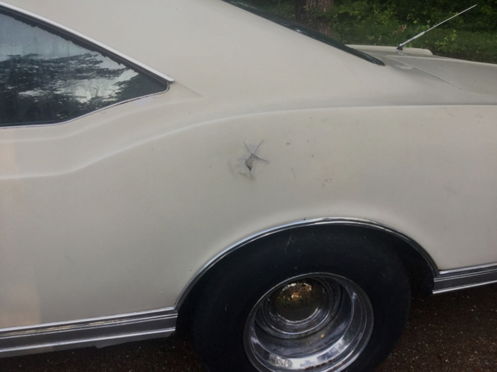 Oldsmobile-Delta-88-Holiday-Coupe-1966-Coupe-7