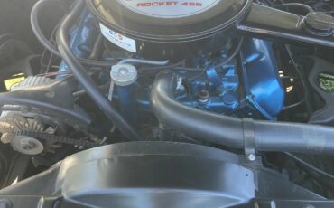 Oldsmobile-Delta-88-royale-1973-White-Cream-11