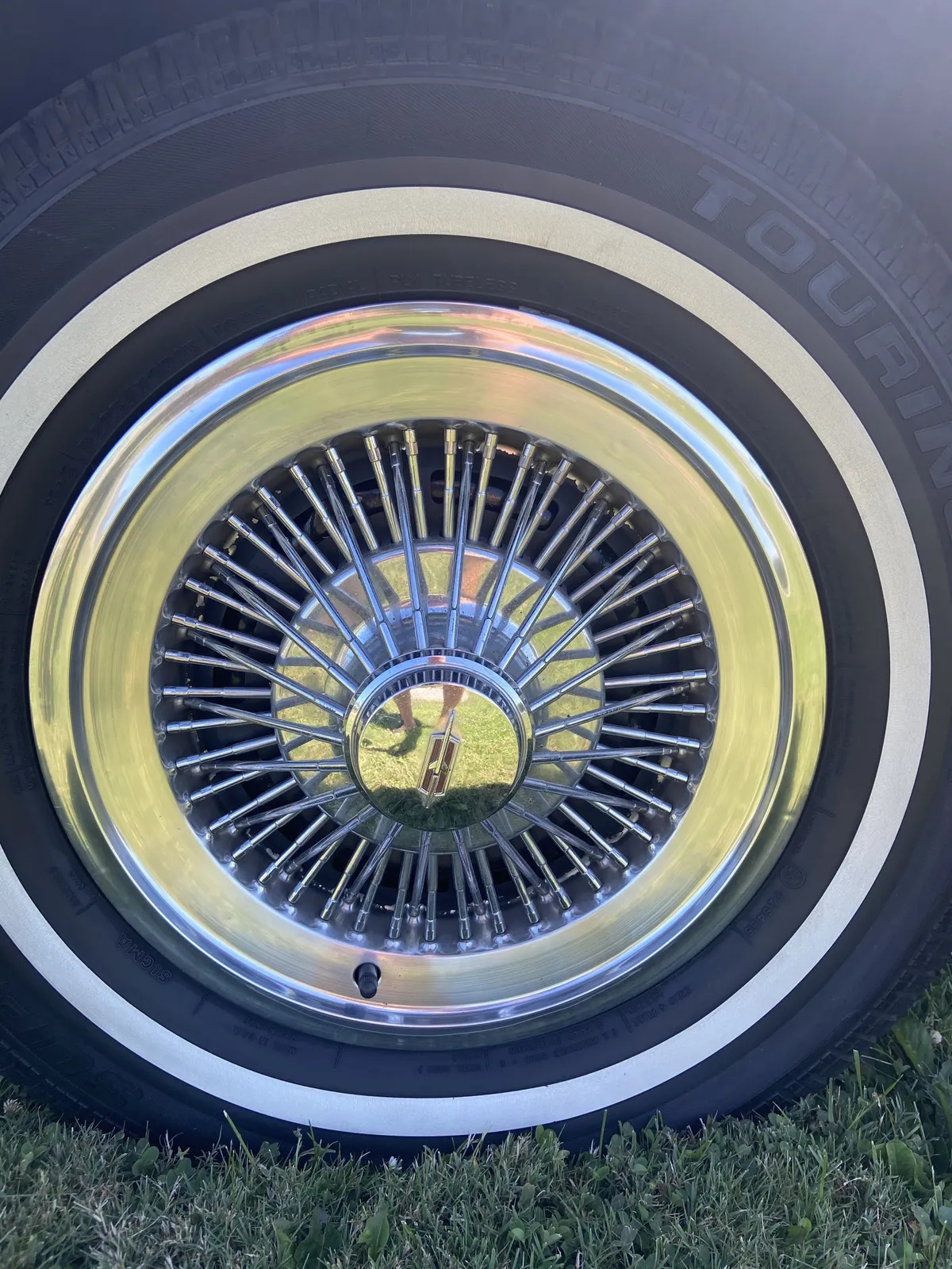 Oldsmobile-Delta-88-royale-1973-White-Cream-13