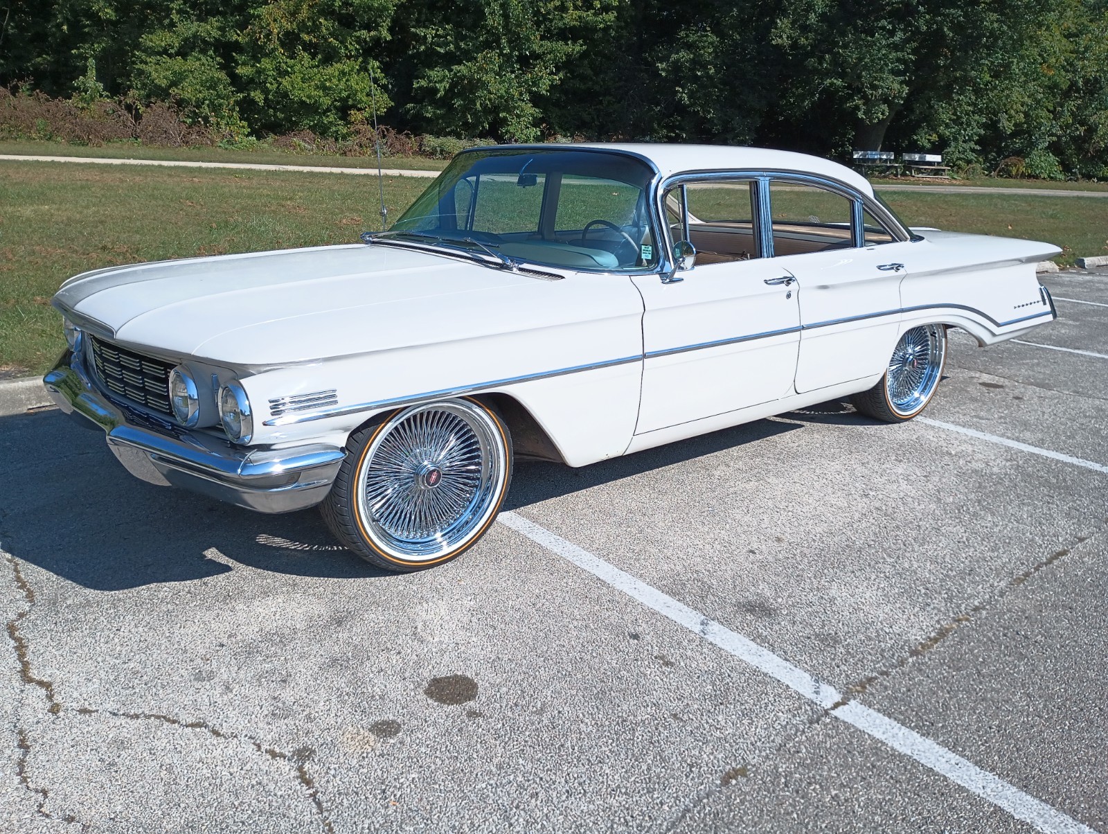 Oldsmobile-Dynamic-88-1960-Sedan-1