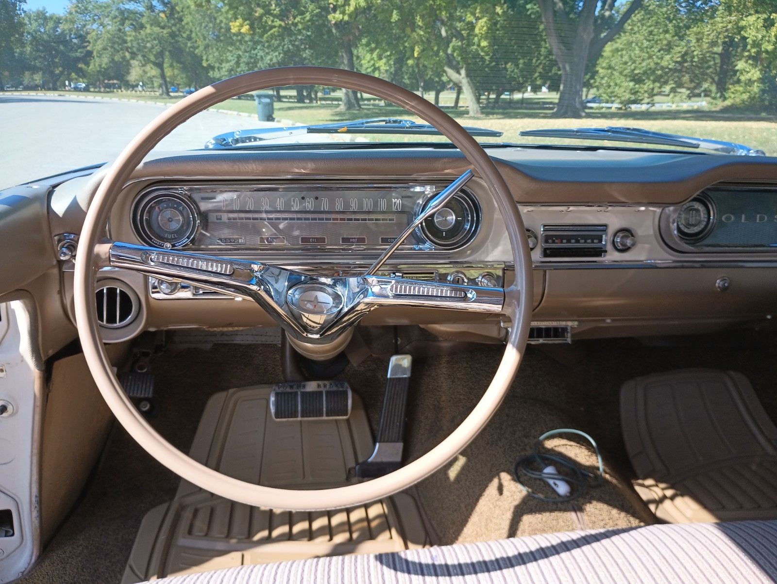 Oldsmobile-Dynamic-88-1960-Sedan-11