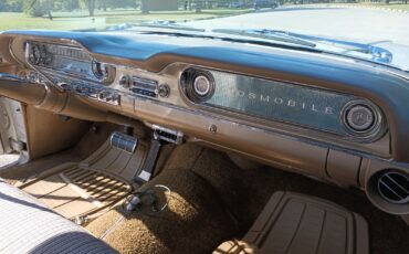 Oldsmobile-Dynamic-88-1960-Sedan-12