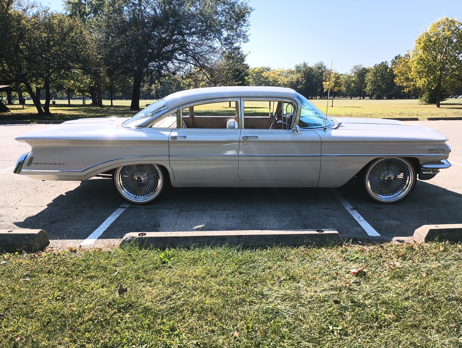 Oldsmobile-Dynamic-88-1960-Sedan-4