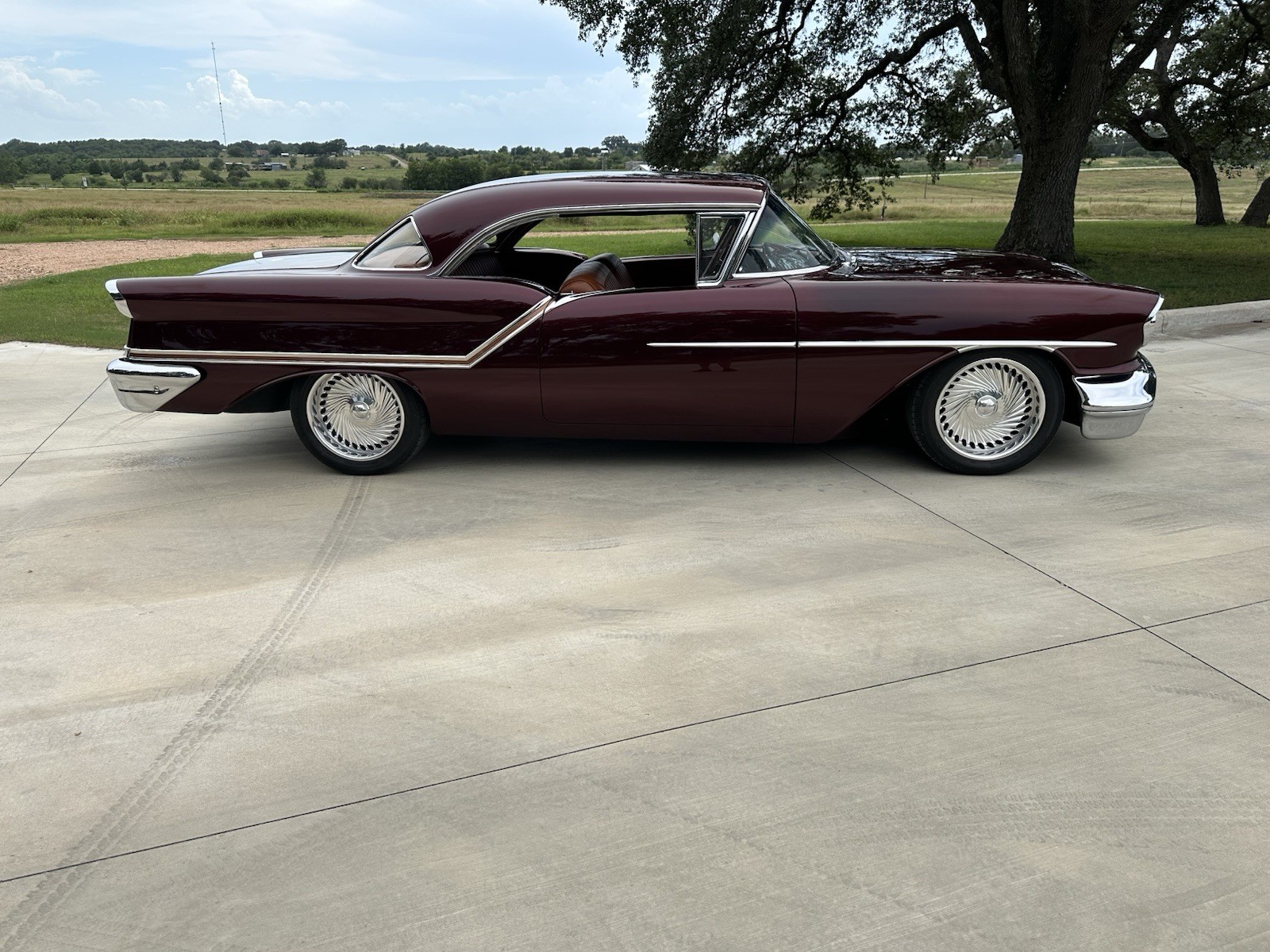Oldsmobile-Eighty-Eight-1957-Coupe-1
