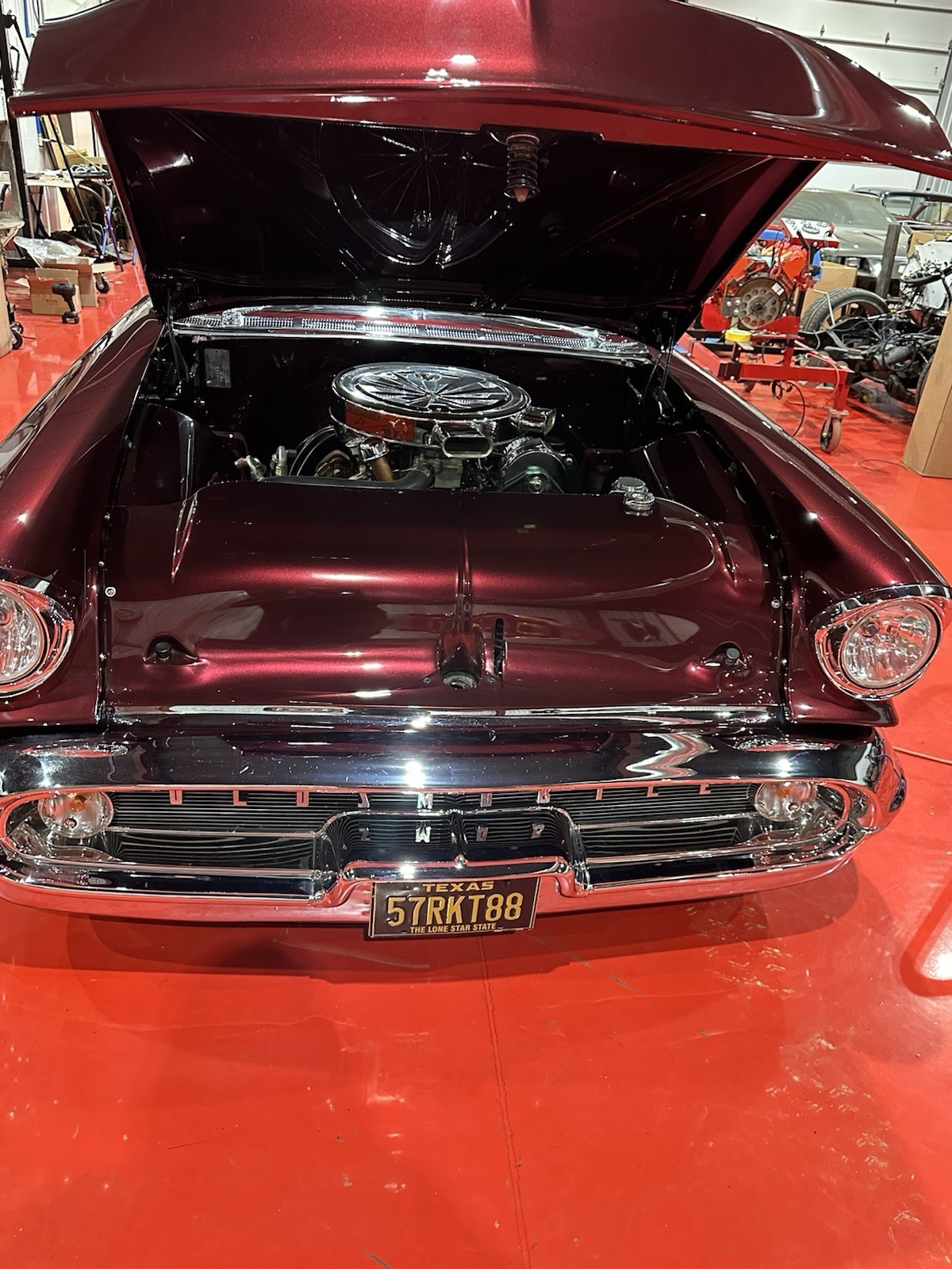 Oldsmobile-Eighty-Eight-1957-Coupe-11
