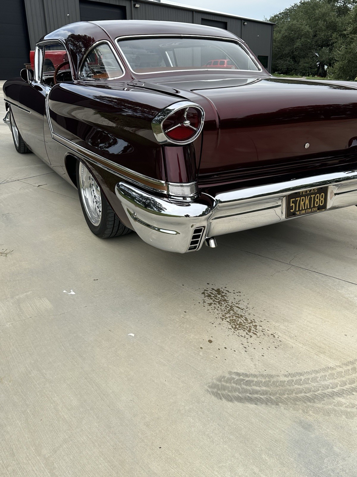 Oldsmobile-Eighty-Eight-1957-Coupe-2