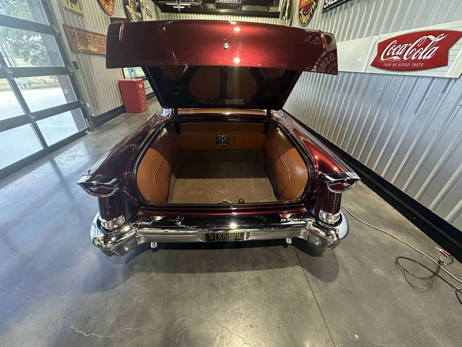 Oldsmobile-Eighty-Eight-1957-Coupe-22