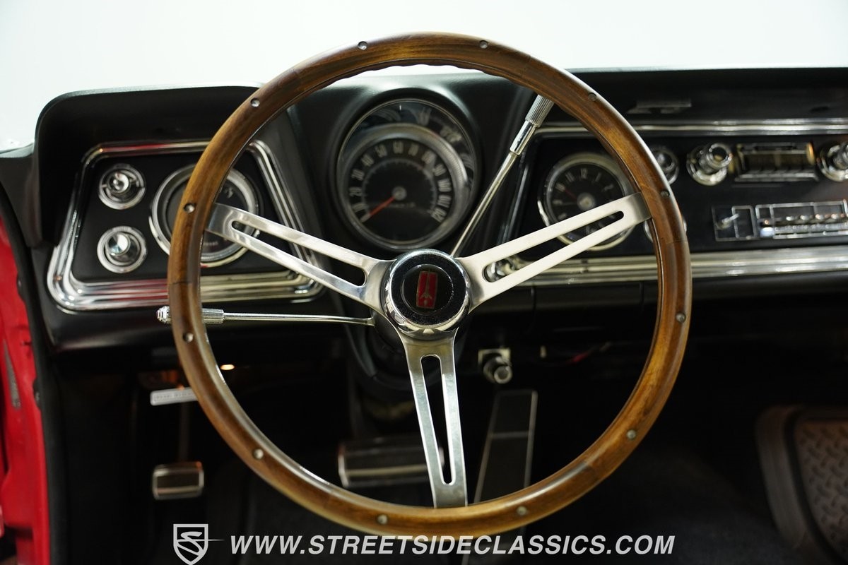 Oldsmobile-Eighty-Eight-1966-Convertible-38