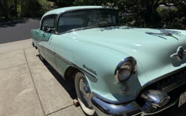 Oldsmobile-Holiday-1955-Two-Shades-Of-Green-Original-Color-Green-Also-Original-3