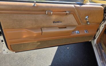 Oldsmobile-Hurst-1979-White-Gold-26