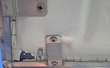 Oldsmobile-Hurst-1979-White-Gold-48