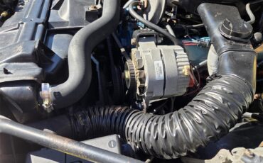 Oldsmobile-Hurst-1979-White-Gold-51