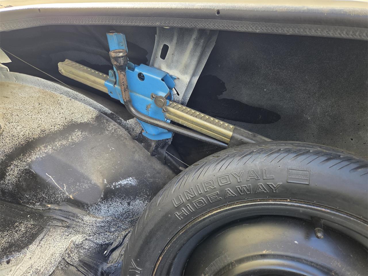 Oldsmobile-Hurst-1979-White-Gold-58