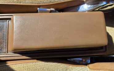 Oldsmobile-Hurst-1979-White-Gold-6