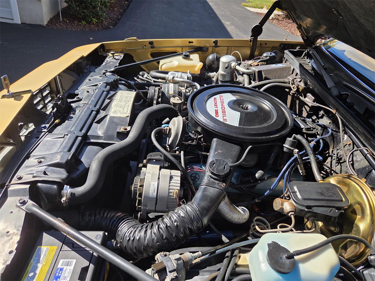 Oldsmobile-Hurst-1979-White-Gold-70