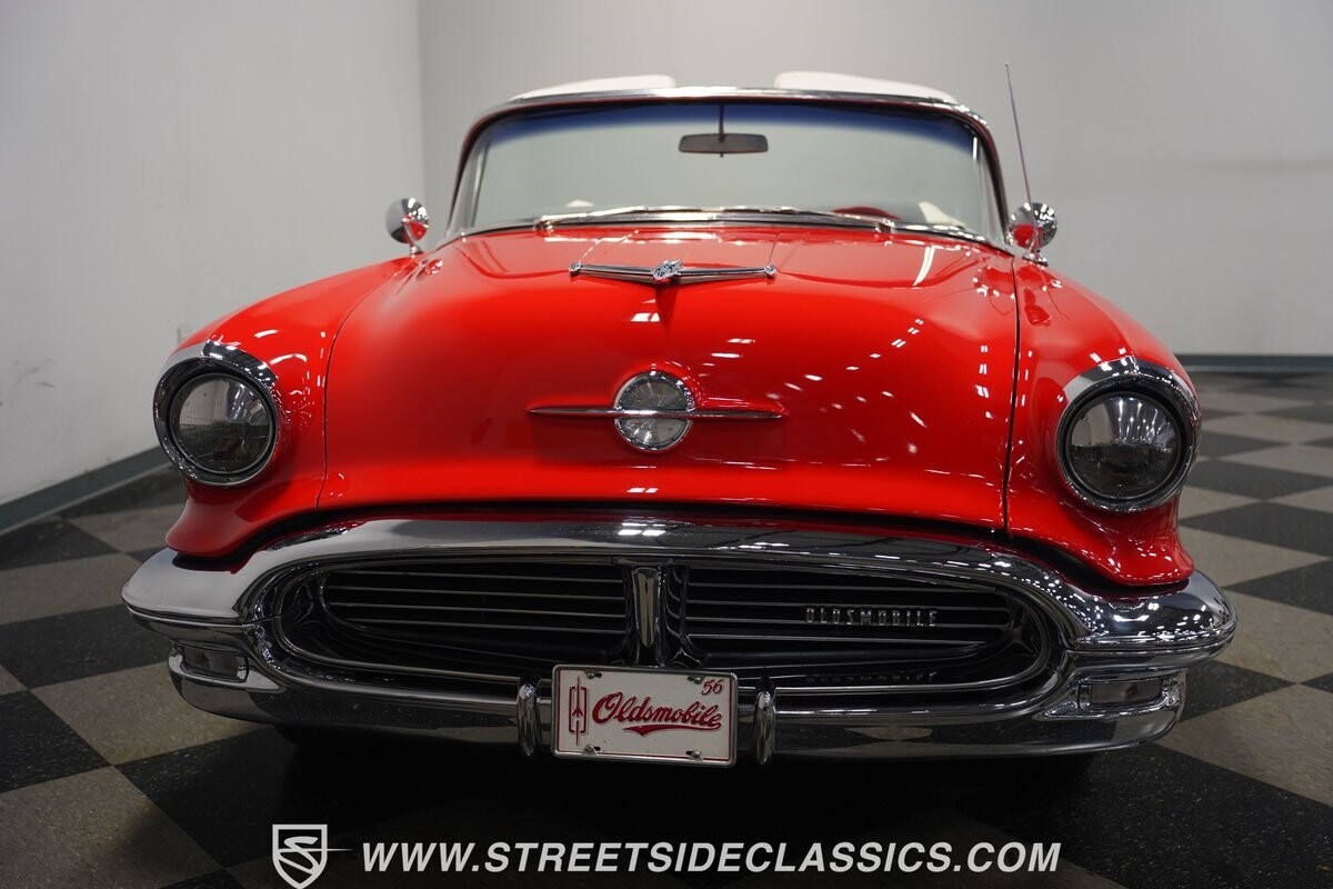 Oldsmobile-Ninety-Eight-1956-Convertible-23