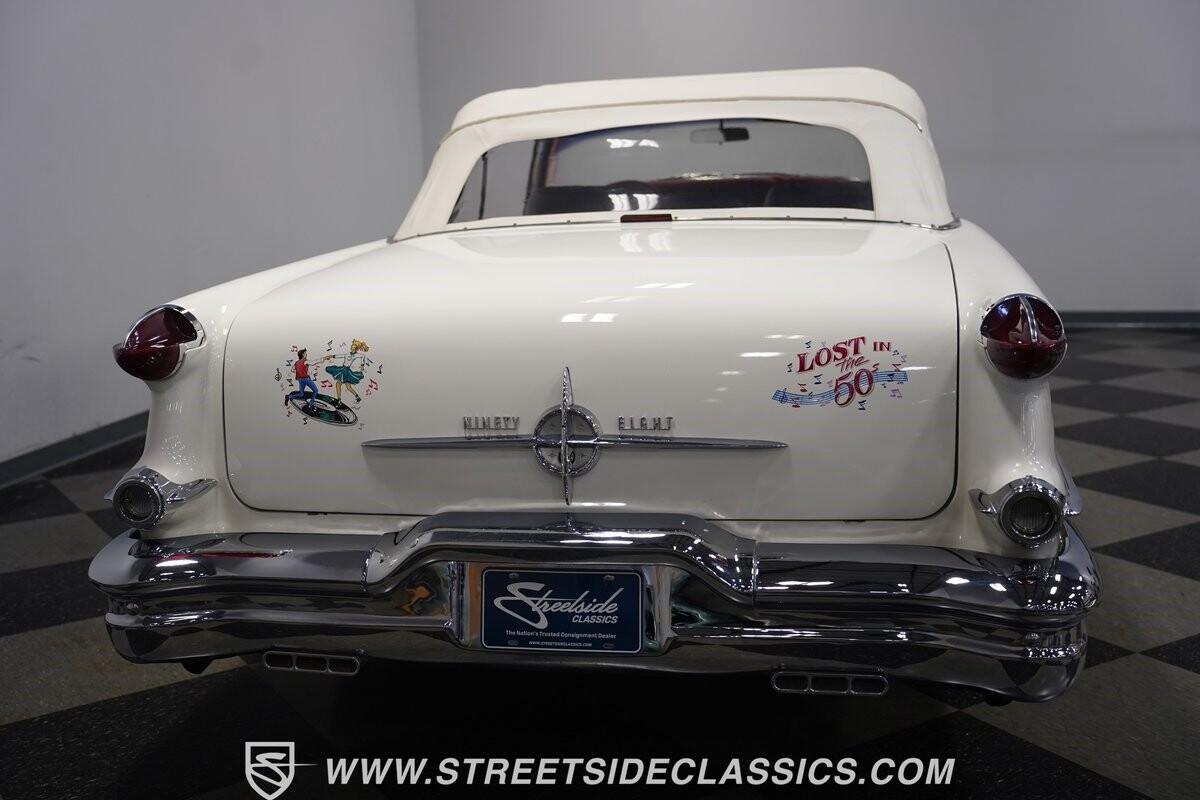 Oldsmobile-Ninety-Eight-1956-Convertible-31
