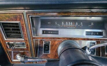 Oldsmobile-Ninety-Eight-1980-Sedan-11