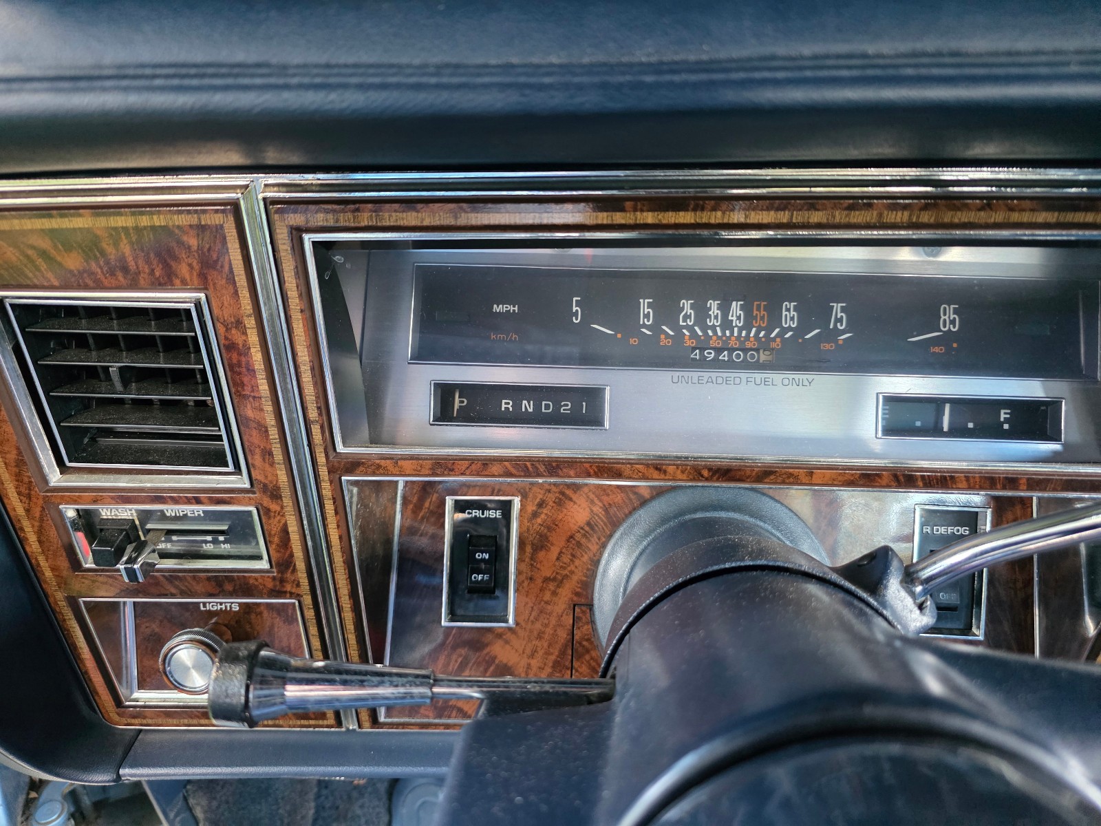 Oldsmobile-Ninety-Eight-1980-Sedan-11