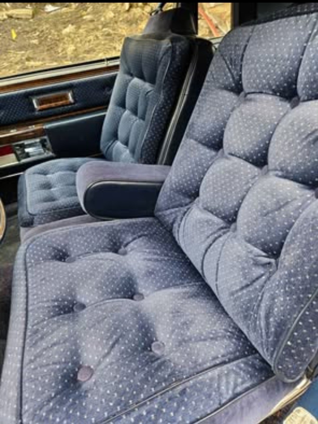 Oldsmobile-Ninety-Eight-1980-Sedan-5