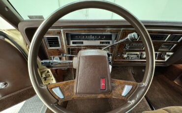 Oldsmobile-Ninety-Eight-1984-Coupe-22